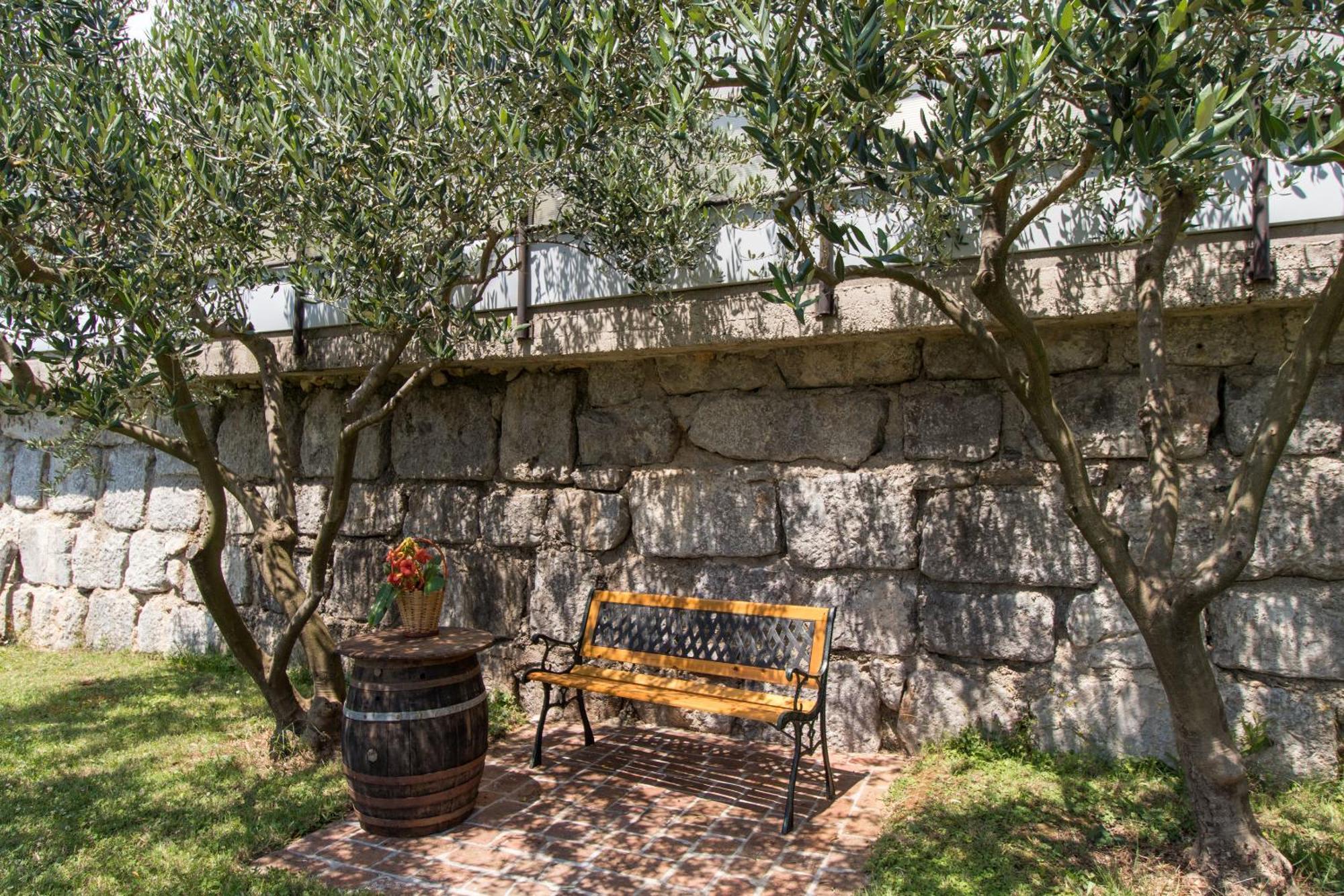 Apartments Vesna Opatija Exterior foto